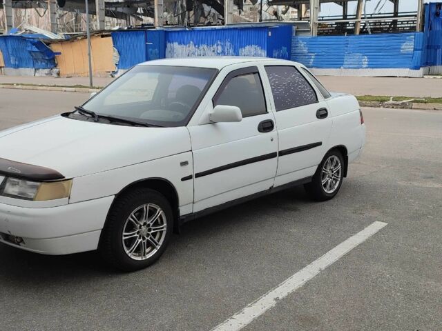 Белый ВАЗ 2110, объемом двигателя 1.5 л и пробегом 226 тыс. км за 903 $, фото 1 на Automoto.ua