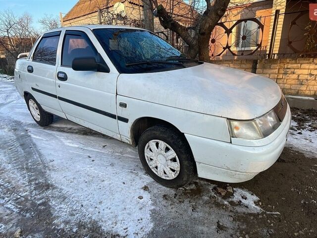 Белый ВАЗ 2110, объемом двигателя 1.5 л и пробегом 433 тыс. км за 1900 $, фото 1 на Automoto.ua