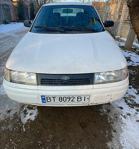 Белый ВАЗ 2110, объемом двигателя 1.5 л и пробегом 433 тыс. км за 1500 $, фото 1 на Automoto.ua