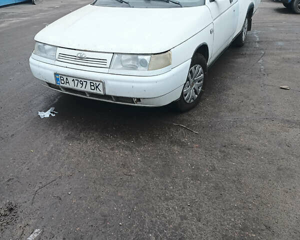 Белый ВАЗ 2110, объемом двигателя 1.6 л и пробегом 100 тыс. км за 1300 $, фото 1 на Automoto.ua