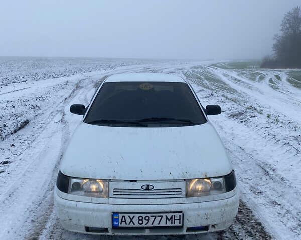 Белый ВАЗ 2110, объемом двигателя 1.6 л и пробегом 240 тыс. км за 2350 $, фото 1 на Automoto.ua