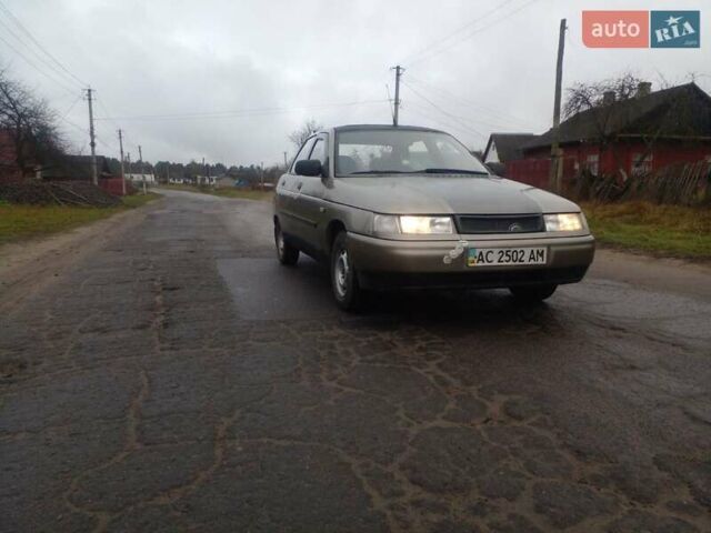 Бежевий ВАЗ 2110, об'ємом двигуна 1.5 л та пробігом 150 тис. км за 1350 $, фото 1 на Automoto.ua