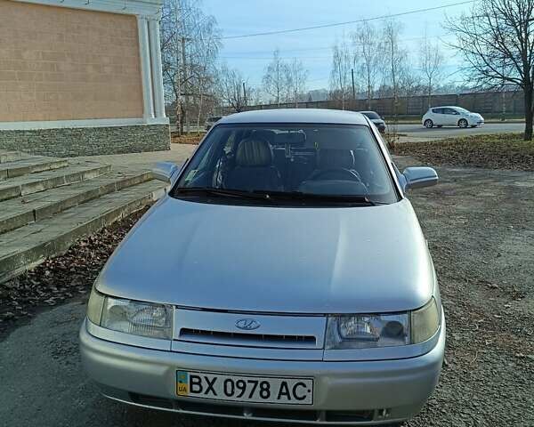 Бежевый ВАЗ 2110, объемом двигателя 1.6 л и пробегом 303 тыс. км за 2200 $, фото 1 на Automoto.ua
