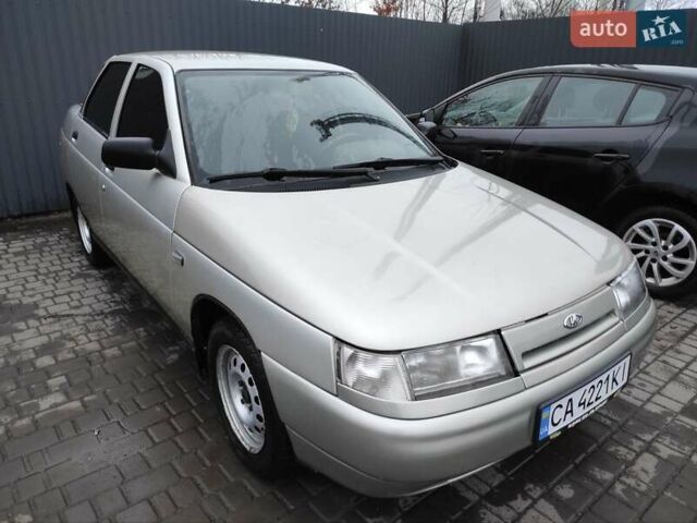 Бежевый ВАЗ 2110, объемом двигателя 1.6 л и пробегом 140 тыс. км за 1800 $, фото 1 на Automoto.ua