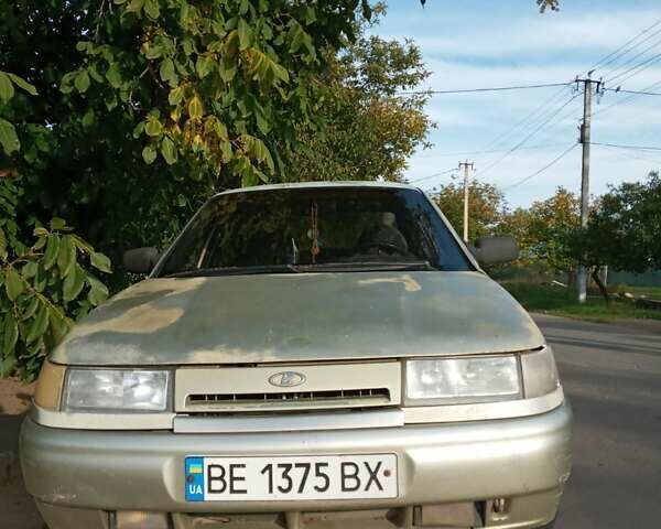 Бежевый ВАЗ 2110, объемом двигателя 1.6 л и пробегом 220 тыс. км за 2100 $, фото 1 на Automoto.ua