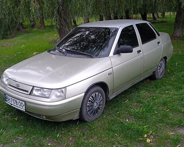 Бежевый ВАЗ 2110, объемом двигателя 1.6 л и пробегом 217 тыс. км за 1950 $, фото 1 на Automoto.ua