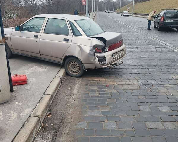 Бежевый ВАЗ 2110, объемом двигателя 1.6 л и пробегом 215 тыс. км за 999 $, фото 1 на Automoto.ua