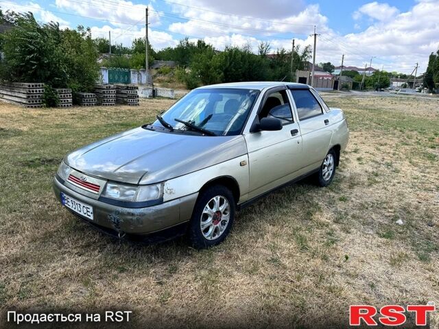Бежевий ВАЗ 2110, об'ємом двигуна 1.6 л та пробігом 200 тис. км за 1000 $, фото 1 на Automoto.ua