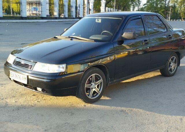 Чорний ВАЗ 2110, об'ємом двигуна 1.6 л та пробігом 128 тис. км за 2400 $, фото 1 на Automoto.ua
