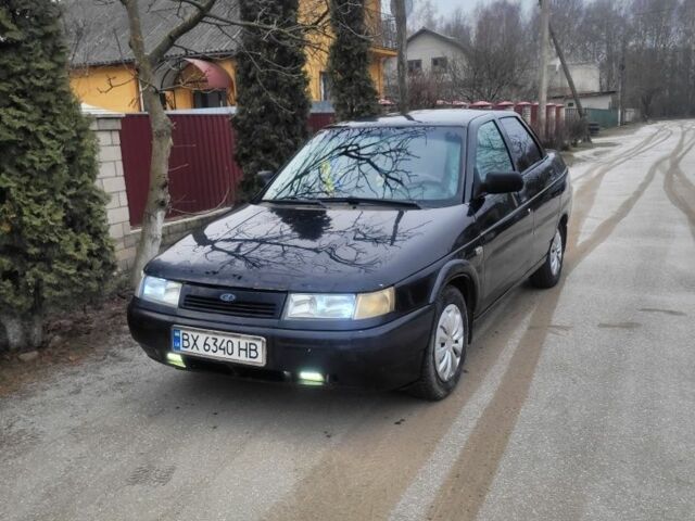 Черный ВАЗ 2110, объемом двигателя 1.6 л и пробегом 210 тыс. км за 1100 $, фото 1 на Automoto.ua