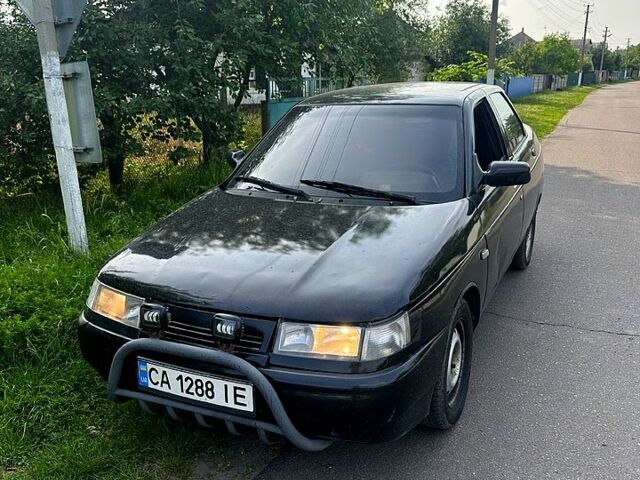 Черный ВАЗ 2110, объемом двигателя 1.6 л и пробегом 300 тыс. км за 950 $, фото 1 на Automoto.ua