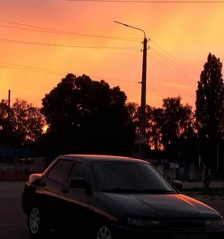 Чорний ВАЗ 2110, об'ємом двигуна 1.6 л та пробігом 200 тис. км за 2000 $, фото 1 на Automoto.ua