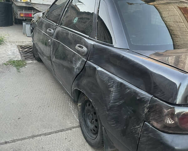 Черный ВАЗ 2110, объемом двигателя 1.6 л и пробегом 600 тыс. км за 600 $, фото 1 на Automoto.ua