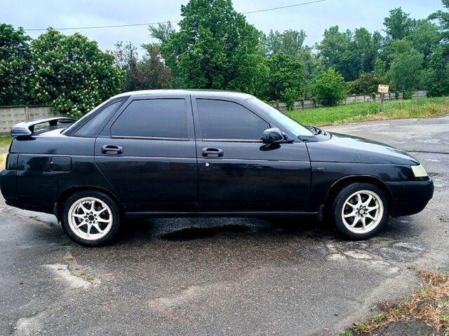 Чорний ВАЗ 2110, об'ємом двигуна 1.6 л та пробігом 200 тис. км за 2200 $, фото 1 на Automoto.ua