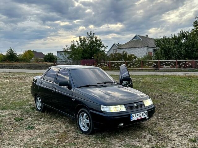 Чорний ВАЗ 2110, об'ємом двигуна 1.6 л та пробігом 157 тис. км за 2650 $, фото 1 на Automoto.ua
