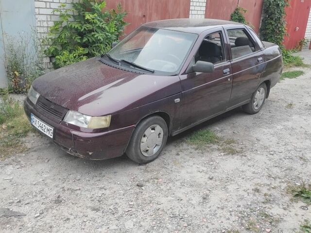 Красный ВАЗ 2110, объемом двигателя 1.5 л и пробегом 350 тыс. км за 652 $, фото 1 на Automoto.ua