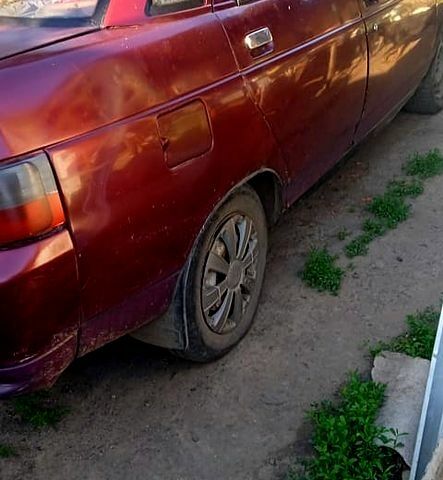 ВАЗ 2110 2001 в Краснокутске на Automoto.ua Красный ВАЗ 2110, объемом двигателя 1.5 л и пробегом 130 тыс. км за 1000 $, фото 1 на Automoto.ua