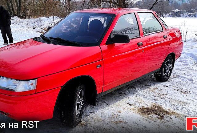 Красный ВАЗ 2110, объемом двигателя 1.5 л и пробегом 210 тыс. км за 2700 $, фото 1 на Automoto.ua