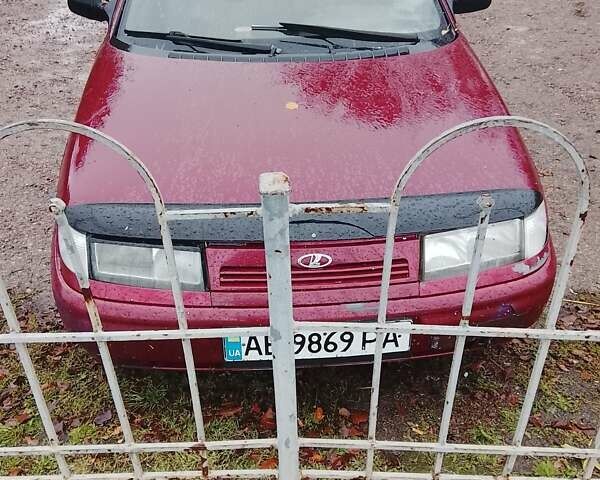 Красный ВАЗ 2110, объемом двигателя 1.5 л и пробегом 185 тыс. км за 800 $, фото 1 на Automoto.ua