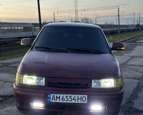 Красный ВАЗ 2110, объемом двигателя 1.6 л и пробегом 187 тыс. км за 1550 $, фото 1 на Automoto.ua
