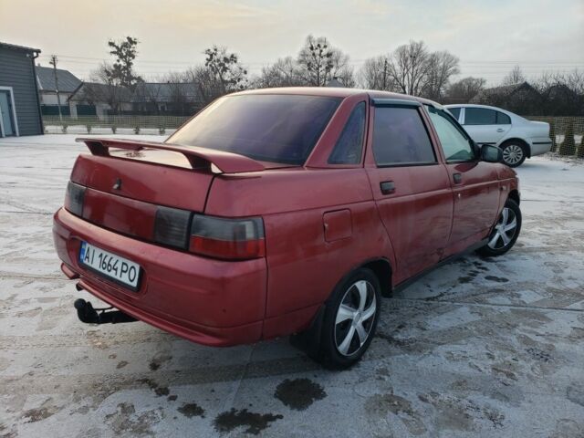 Красный ВАЗ 2110, объемом двигателя 1.5 л и пробегом 264 тыс. км за 1100 $, фото 1 на Automoto.ua