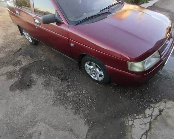 Красный ВАЗ 2110, объемом двигателя 1.5 л и пробегом 390 тыс. км за 1400 $, фото 1 на Automoto.ua