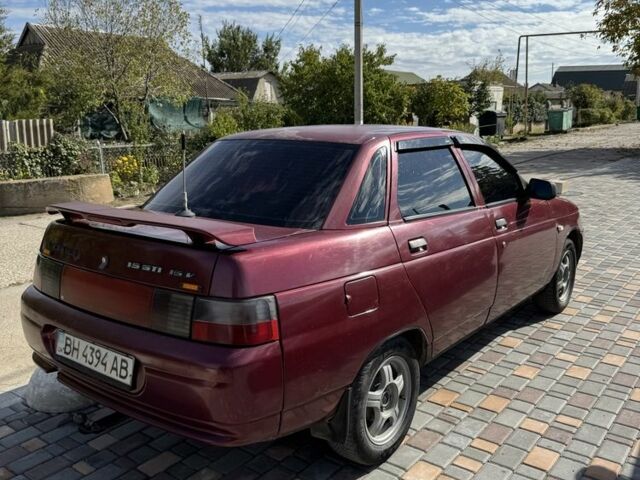 ВАЗ 2110 2004 в Одессе на Automoto.ua Красный ВАЗ 2110, объемом двигателя 0.9 л и пробегом 300 тыс. км за 1150 $, фото 1 на Automoto.ua