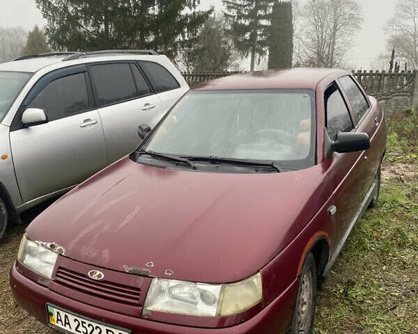 Красный ВАЗ 2110, объемом двигателя 1.6 л и пробегом 300 тыс. км за 800 $, фото 1 на Automoto.ua