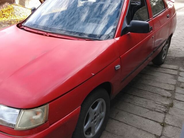 Красный ВАЗ 2110, объемом двигателя 1 л и пробегом 2 тыс. км за 1200 $, фото 1 на Automoto.ua