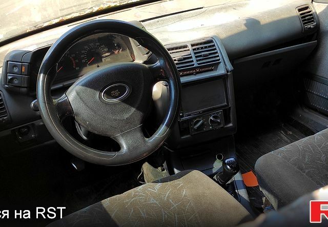 ВАЗ 2110, объемом двигателя 15 л и пробегом 163 тыс. км за 1300 $, фото 1 на Automoto.ua