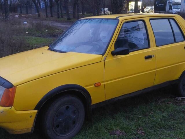 Желтый ВАЗ 2110, объемом двигателя 1.3 л и пробегом 1 тыс. км за 429 $, фото 1 на Automoto.ua