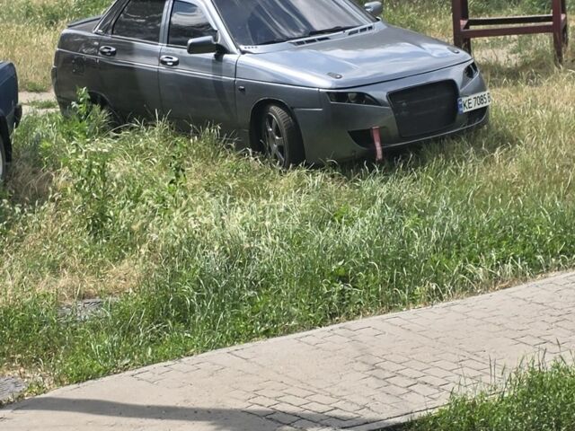 Серый ВАЗ 2110, объемом двигателя 1 л и пробегом 300 тыс. км за 1346 $, фото 1 на Automoto.ua