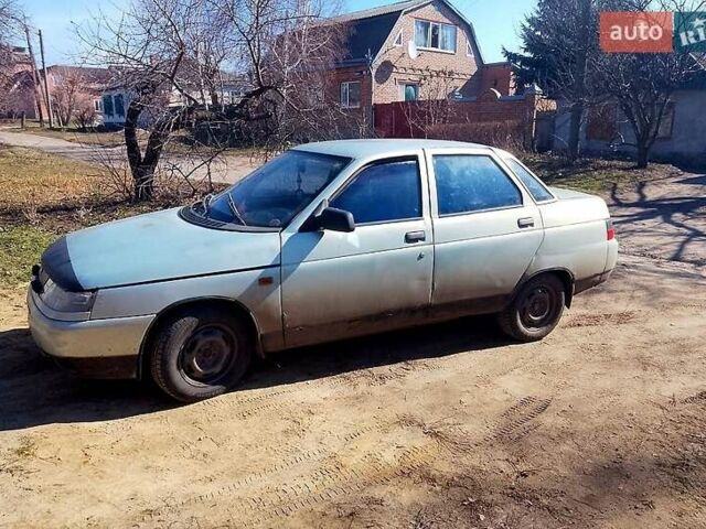 Серый ВАЗ 2110, объемом двигателя 1.5 л и пробегом 110 тыс. км за 900 $, фото 1 на Automoto.ua