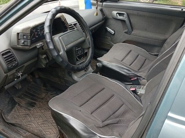Сірий ВАЗ 2110, об'ємом двигуна 1 л та пробігом 350 тис. км за 1123 $, фото 1 на Automoto.ua