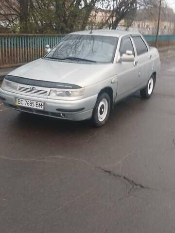 Серый ВАЗ 2110, объемом двигателя 1.5 л и пробегом 320 тыс. км за 1200 $, фото 1 на Automoto.ua