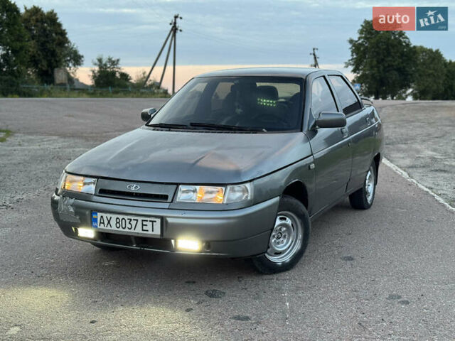 Серый ВАЗ 2110, объемом двигателя 1.5 л и пробегом 230 тыс. км за 1300 $, фото 1 на Automoto.ua
