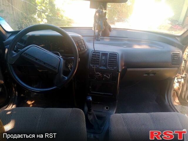 Серый ВАЗ 2110, объемом двигателя 1.5 л и пробегом 300 тыс. км за 1600 $, фото 1 на Automoto.ua