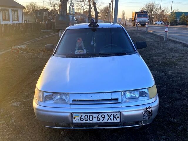 Серый ВАЗ 2110, объемом двигателя 1.6 л и пробегом 377 тыс. км за 1100 $, фото 1 на Automoto.ua