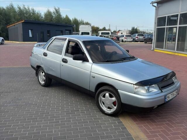 Серый ВАЗ 2110, объемом двигателя 1.5 л и пробегом 214 тыс. км за 1200 $, фото 1 на Automoto.ua