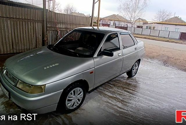 Серый ВАЗ 2110, объемом двигателя 1.5 л и пробегом 230 тыс. км за 800 $, фото 1 на Automoto.ua