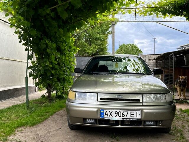 Серый ВАЗ 2110, объемом двигателя 1.5 л и пробегом 260 тыс. км за 1300 $, фото 1 на Automoto.ua
