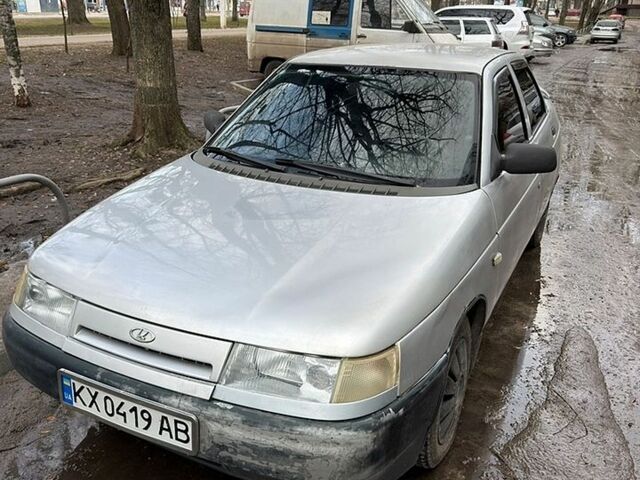 Серый ВАЗ 2110, объемом двигателя 1.5 л и пробегом 250 тыс. км за 1900 $, фото 1 на Automoto.ua
