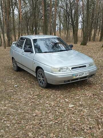 Серый ВАЗ 2110, объемом двигателя 1.5 л и пробегом 280 тыс. км за 2000 $, фото 1 на Automoto.ua