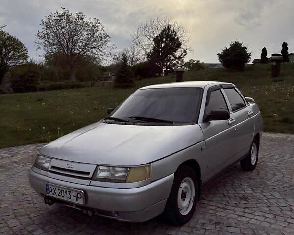 Сірий ВАЗ 2110, об'ємом двигуна 1.5 л та пробігом 263 тис. км за 1999 $, фото 1 на Automoto.ua