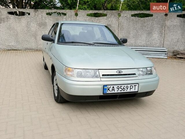 Серый ВАЗ 2110, объемом двигателя 1.5 л и пробегом 70 тыс. км за 2300 $, фото 1 на Automoto.ua