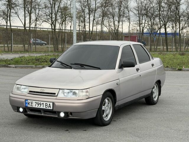 Серый ВАЗ 2110, объемом двигателя 1.5 л и пробегом 150 тыс. км за 1900 $, фото 1 на Automoto.ua