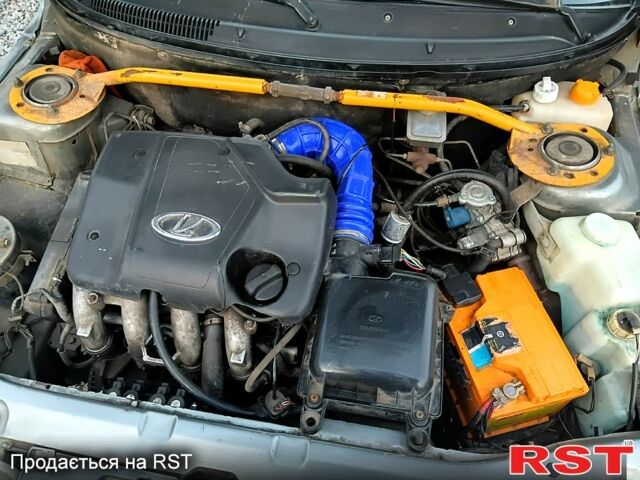 Серый ВАЗ 2110, объемом двигателя 1.5 л и пробегом 230 тыс. км за 680 $, фото 1 на Automoto.ua