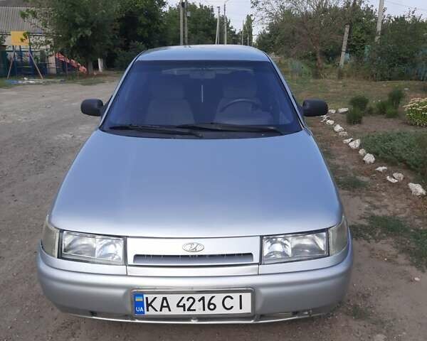 Серый ВАЗ 2110, объемом двигателя 1.5 л и пробегом 195 тыс. км за 2350 $, фото 1 на Automoto.ua