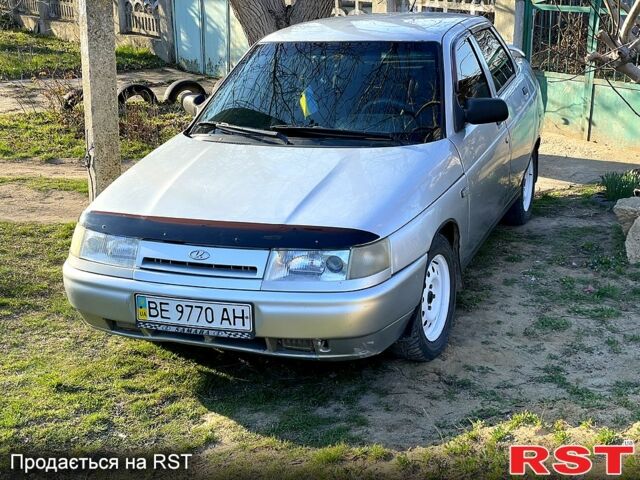 Серый ВАЗ 2110, объемом двигателя 1.5 л и пробегом 250 тыс. км за 1800 $, фото 1 на Automoto.ua