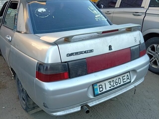 Серый ВАЗ 2110, объемом двигателя 1.5 л и пробегом 350 тыс. км за 898 $, фото 1 на Automoto.ua